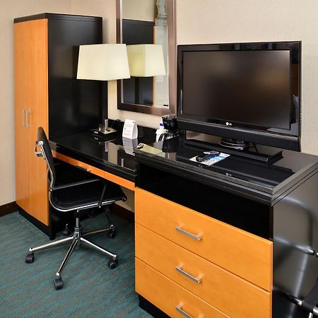Holiday Inn Express Kennedy Airport, An Ihg Hotel New York Extérieur photo
