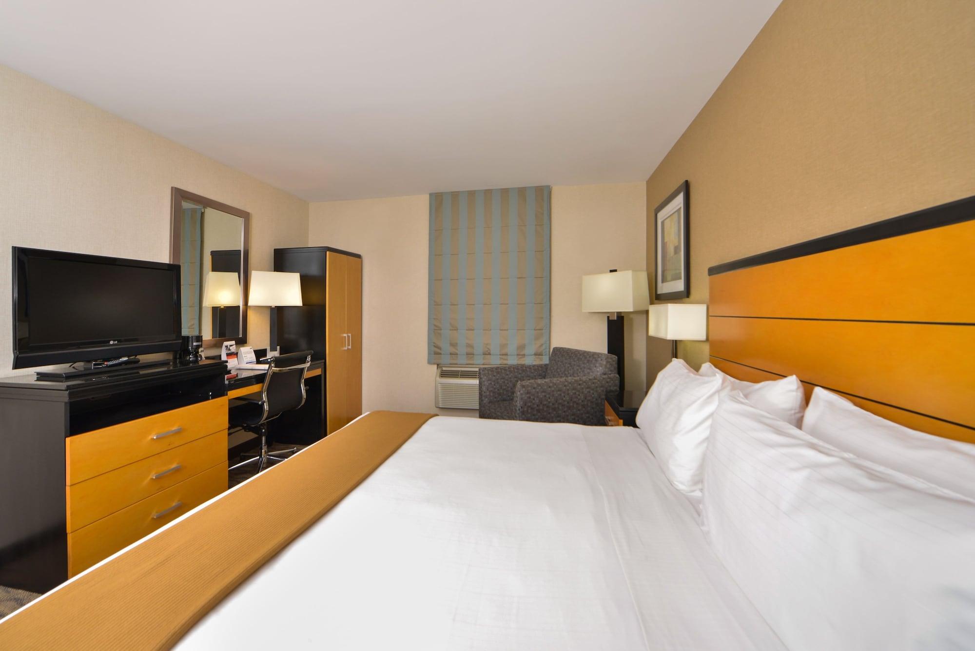 Holiday Inn Express Kennedy Airport, An Ihg Hotel New York Extérieur photo