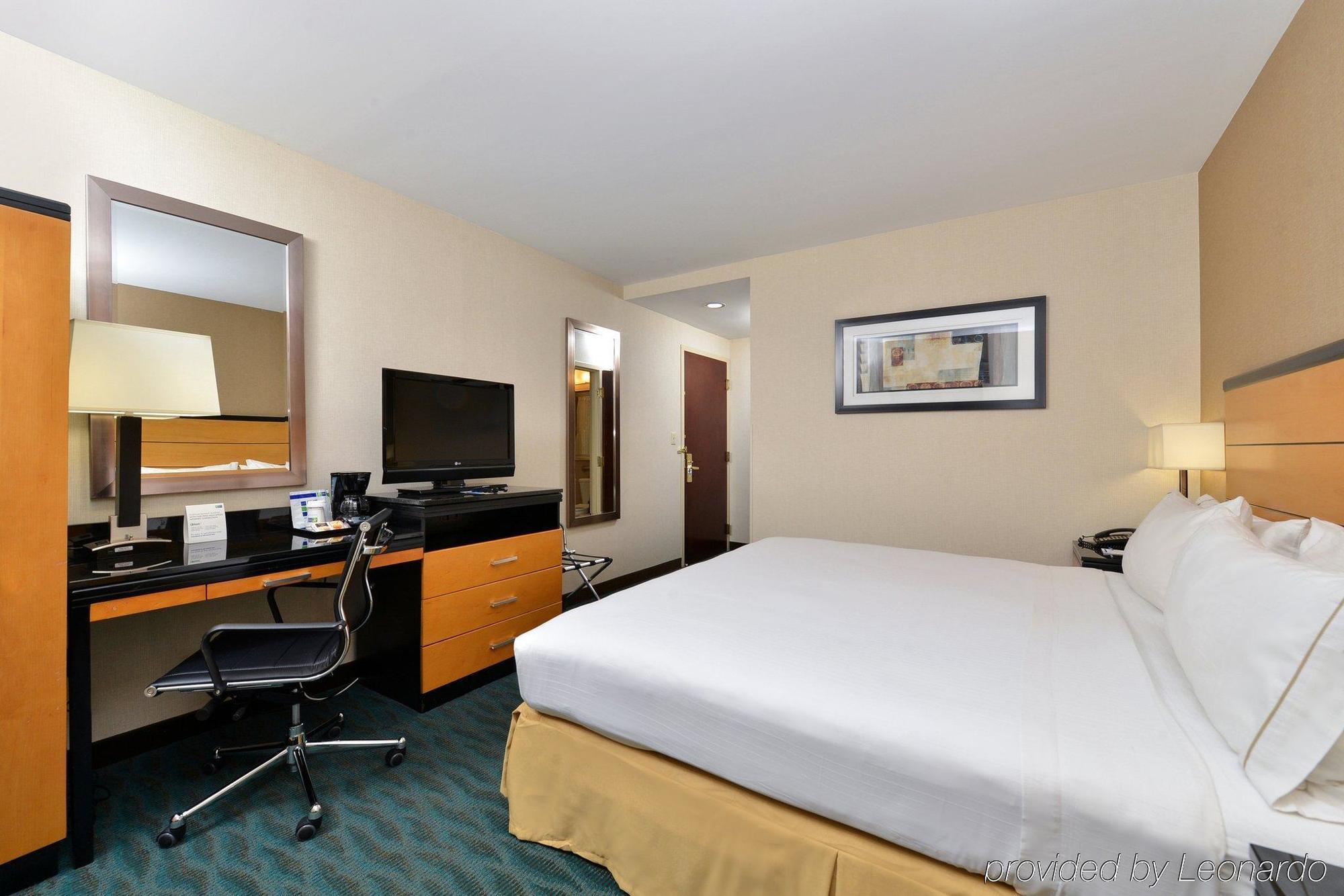 Holiday Inn Express Kennedy Airport, An Ihg Hotel New York Extérieur photo