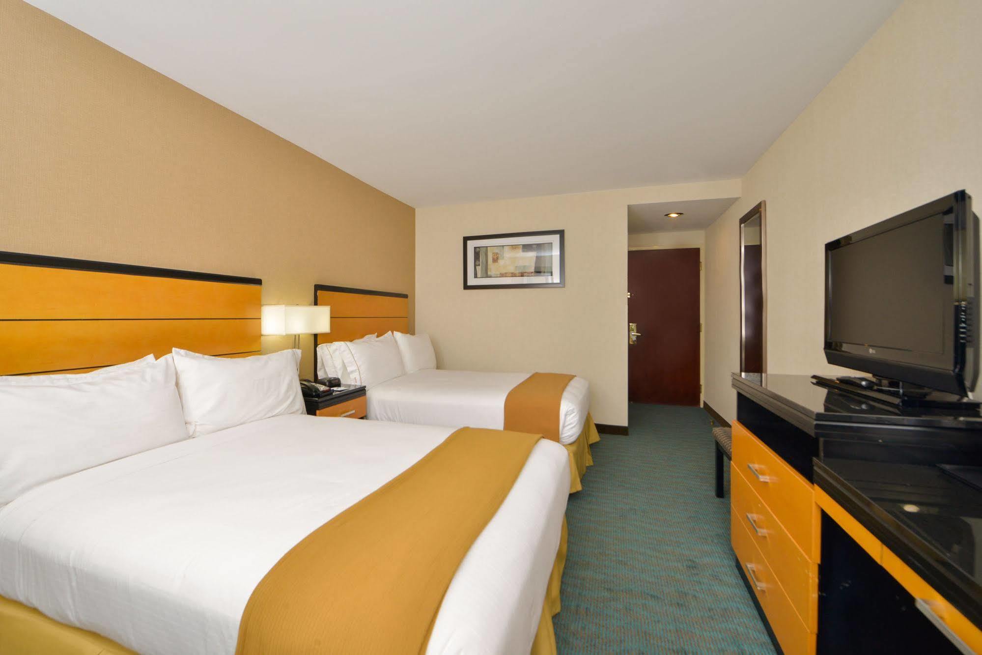 Holiday Inn Express Kennedy Airport, An Ihg Hotel New York Extérieur photo